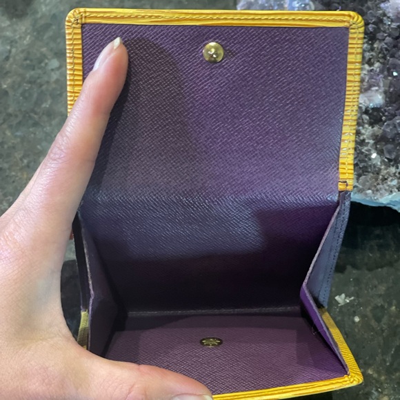 🤩🤩EUC Louis Vuitton LV Epi Elise tassil yellow compact wallet - Picture 3 of 7